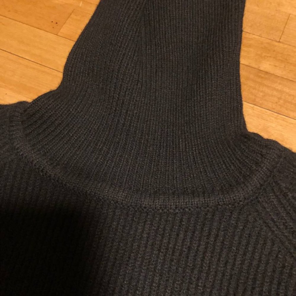 Jeanne Pierre Wool-blend turtleneck black sweater Size M - Picture 5 of 12